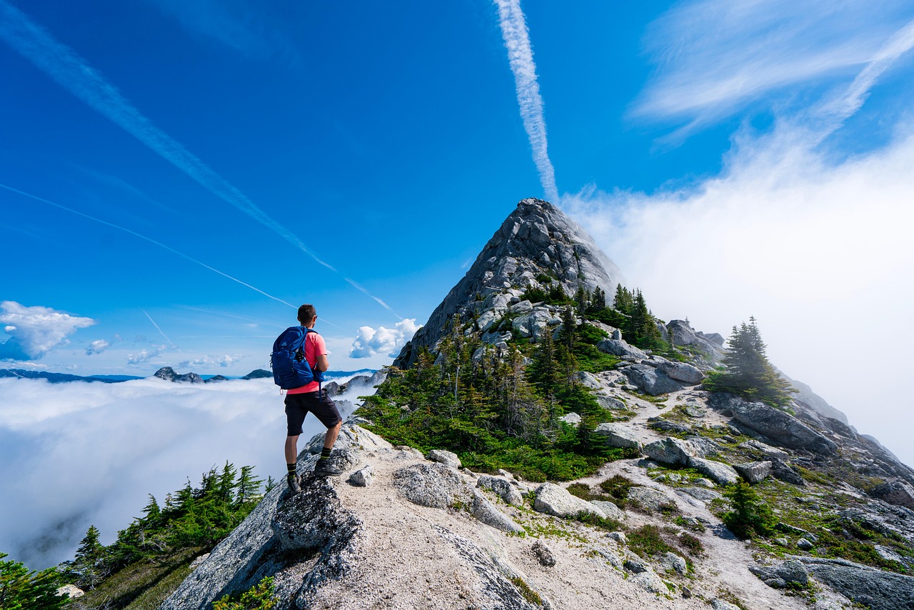 Randonnée dans les Alpes : 5 sentiers accessibles aux débutants découvrez les meilleures randonnées pour tous les niveaux, explorez la nature et profitez d'aventures en plein air inoubliables.