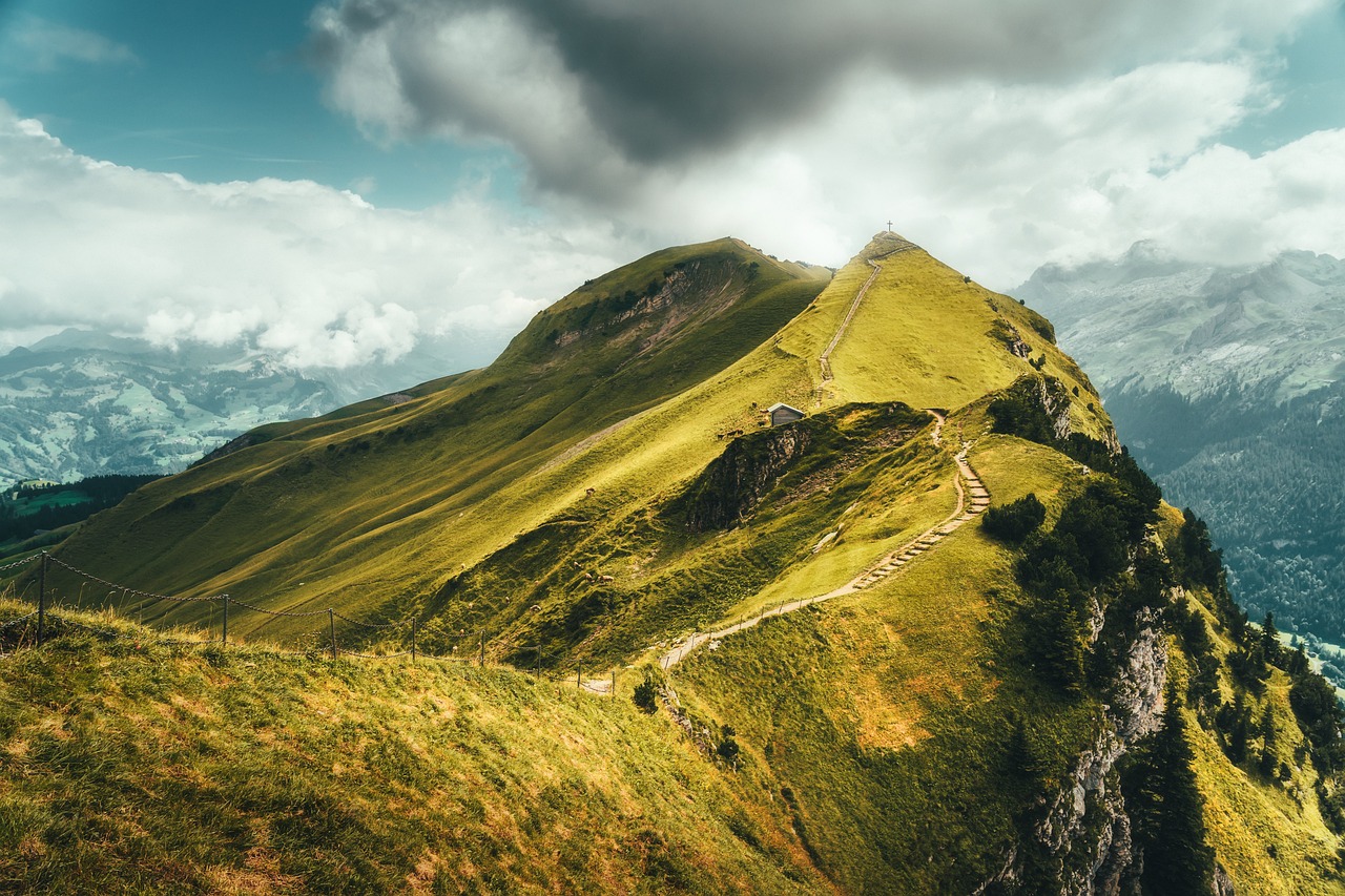 Les meilleures destinations pour voyager seule en toute sécurité découvrez les meilleures destinations pour voyager en solo, des endroits sûrs et inspirants pour une aventure enrichissante et autonome.